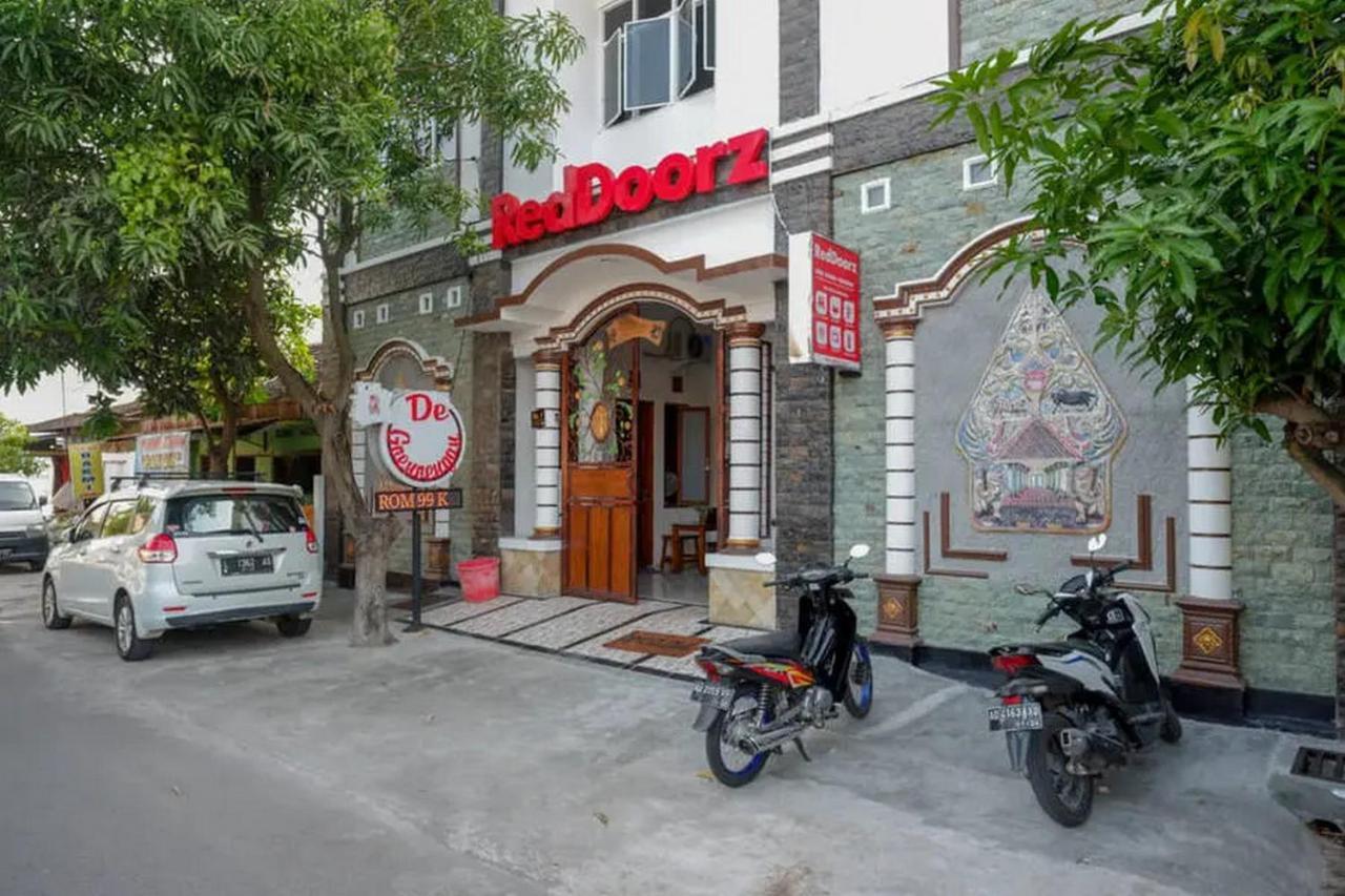 Reddoorz Near Stasiun Purwosari Ξενοδοχείο Solo Εξωτερικό φωτογραφία